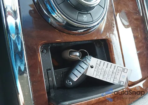 2017 Infiniti Qx80 z USA, uszkodzony, nr VIN JN8AZ2NE3H9153316